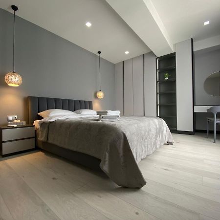 Minimalist Style Apartment With Best Location Chisinau Eksteriør bilde
