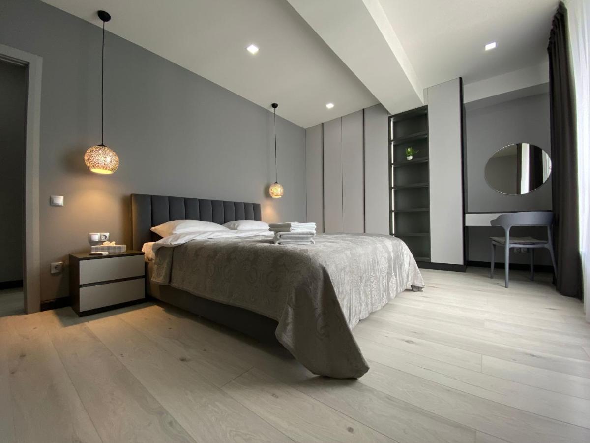 Minimalist Style Apartment With Best Location Chisinau Eksteriør bilde